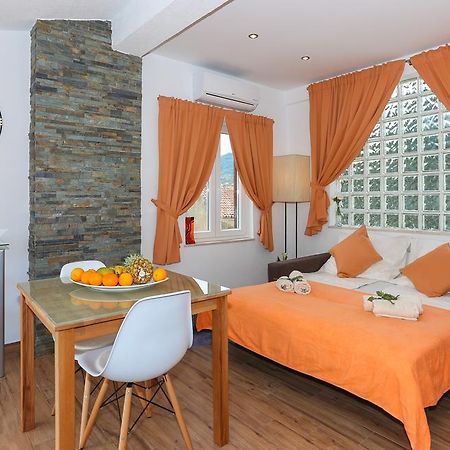 Apartments Ena&Toni Kastela Luaran gambar